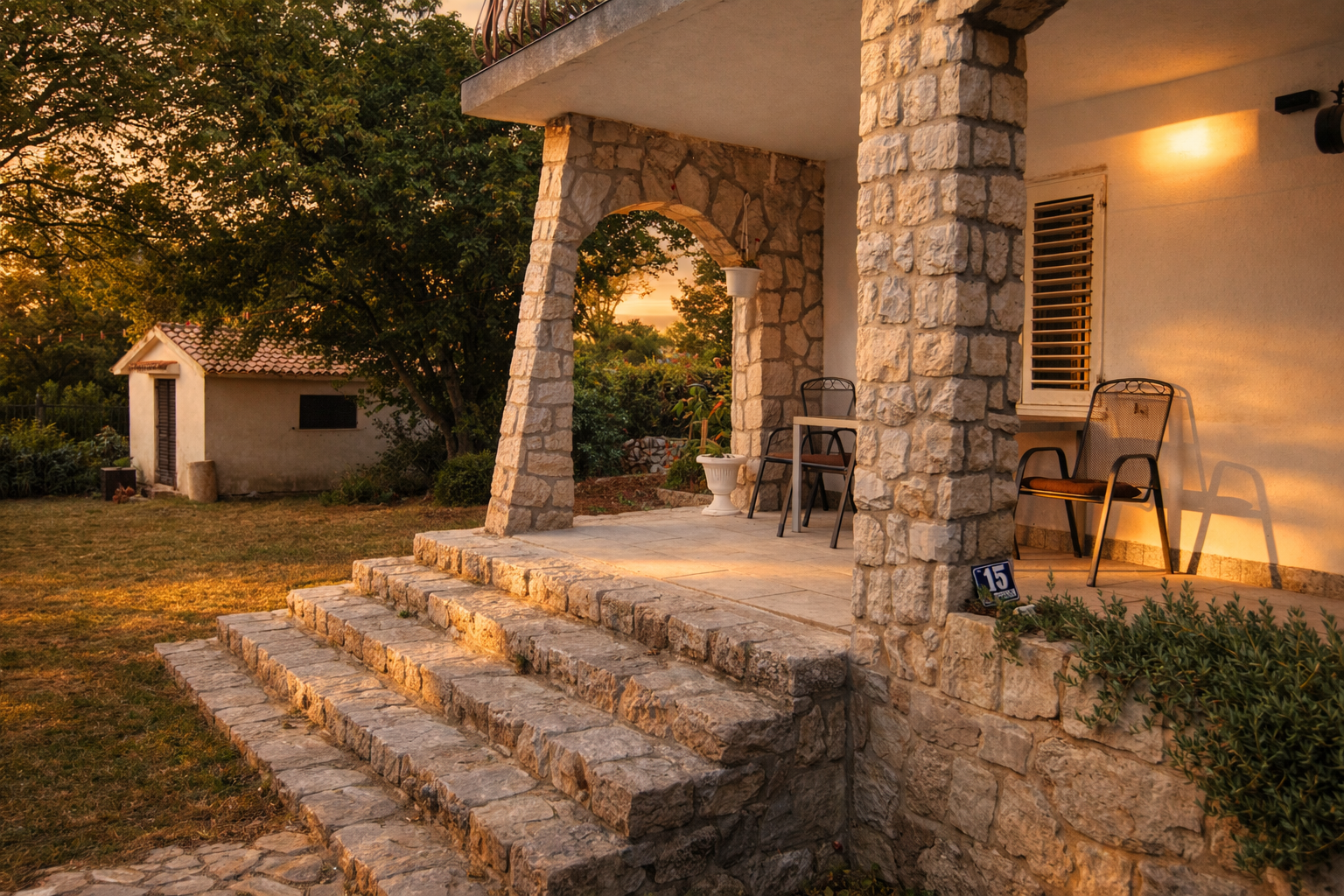 Villa Elegance bei Sonnenuntergang